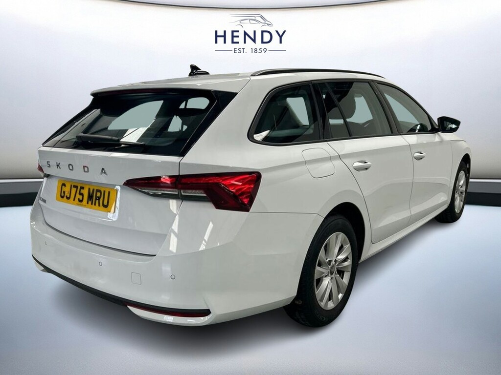 Skoda Octavia 1.5 Tsi Se Technology White #4