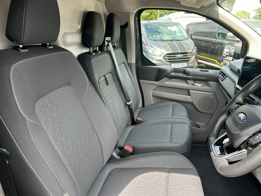 Ford Transit Custom 160Kw 65Kwh H1 Van Sport  #16