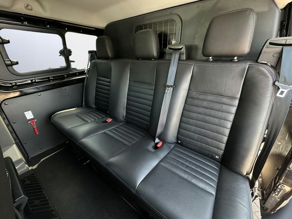 Ford Transit Custom 2.0 Ecoblue 130Ps Low Roof Dcab Trail Van SA72DPN Black #5