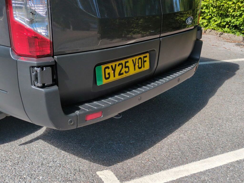 Ford Transit Custom 320 Limited L1 Swb Fwd 2.5 Phev 227Ps Low Roo Black #9