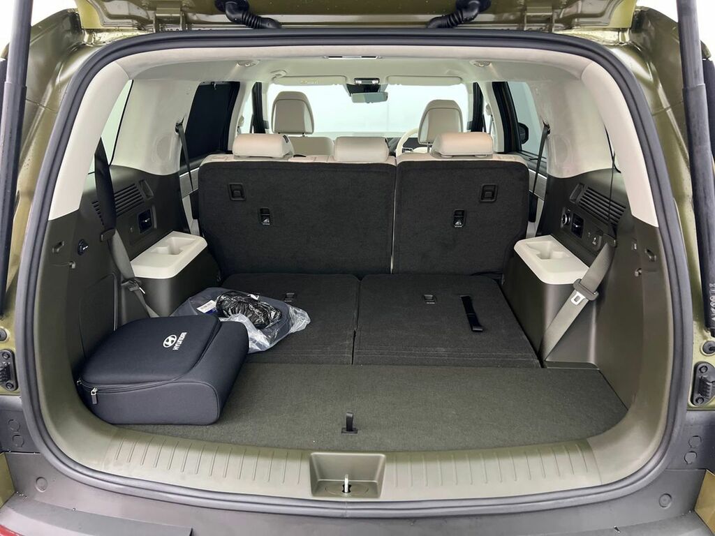Hyundai Santa Fe Calligraphy Silver #9
