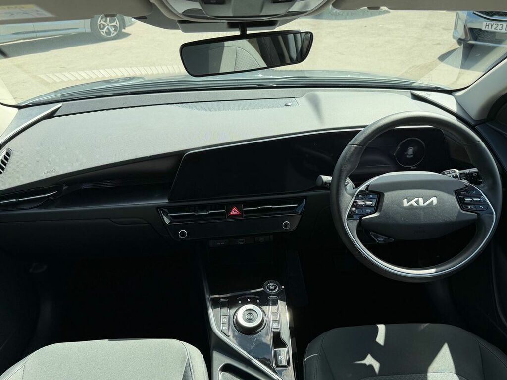 Kia e-Niro 64.8Kwh 2 MW25SXV Red #28