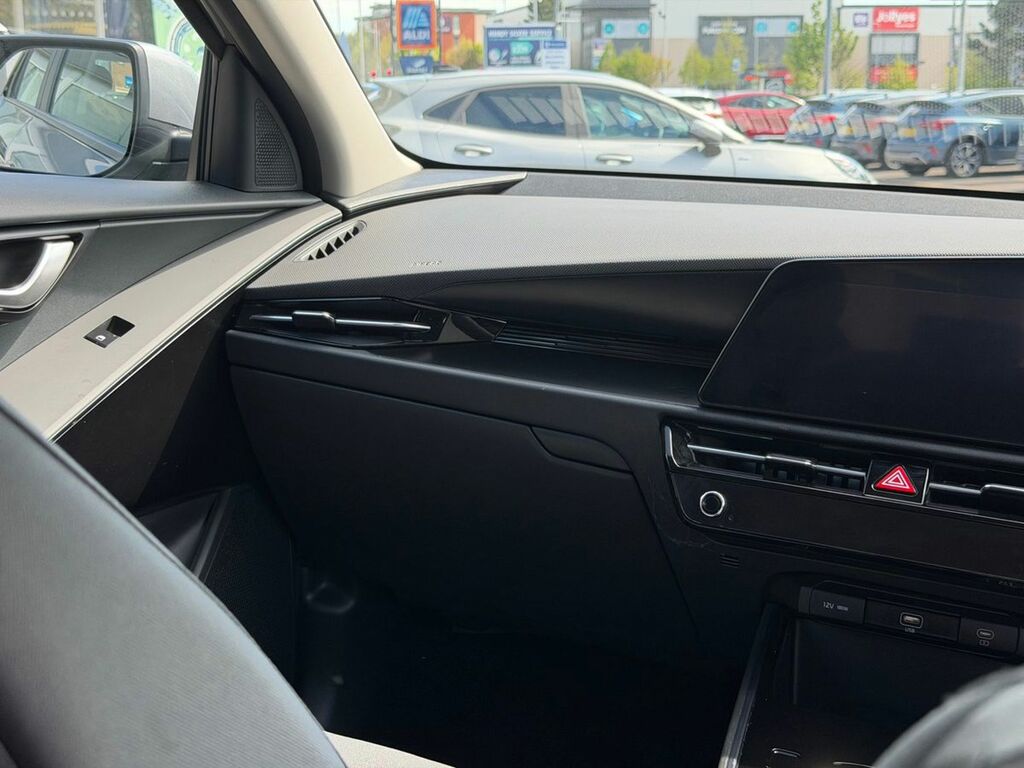 Kia e-Niro 64.8Kwh 2 MW25SXV Red #29