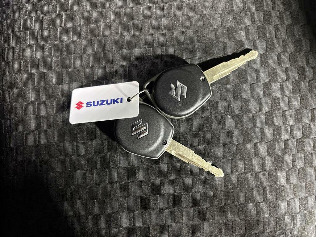 Suzuki Jimny 1.5 Allgrip Commercial White #5