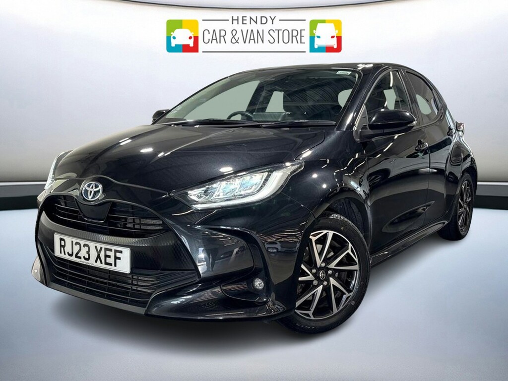 Toyota Yaris 1.5 Hybrid Design Cvt Black