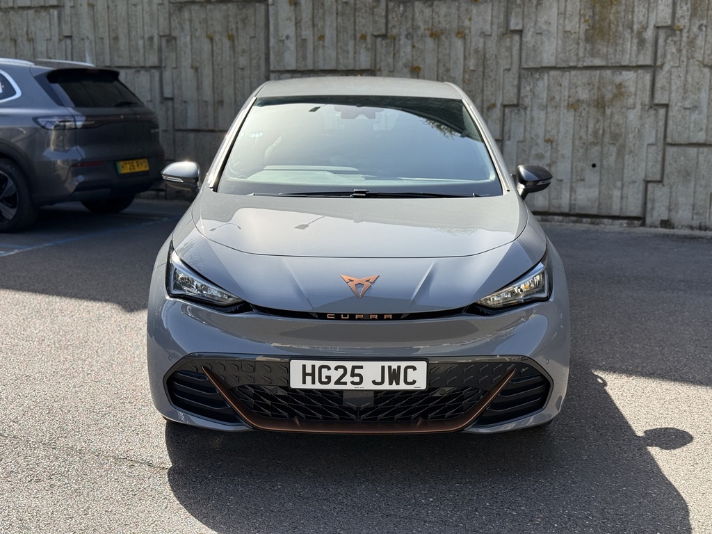 Cupra Born 170Kw E-boost V1 59Kwh HG25JWC Grey #2