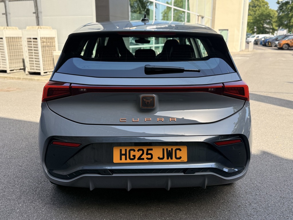 Cupra Born 170Kw E-boost V1 59Kwh HG25JWC Grey #6