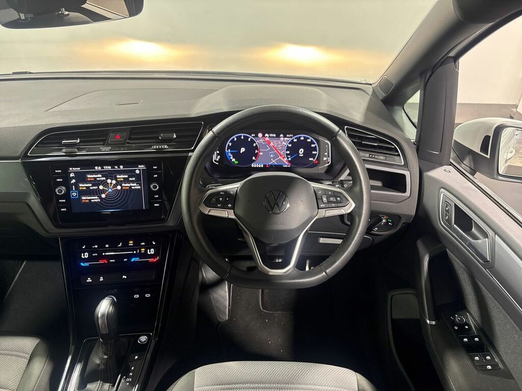 Volkswagen Touran Match Silver #37