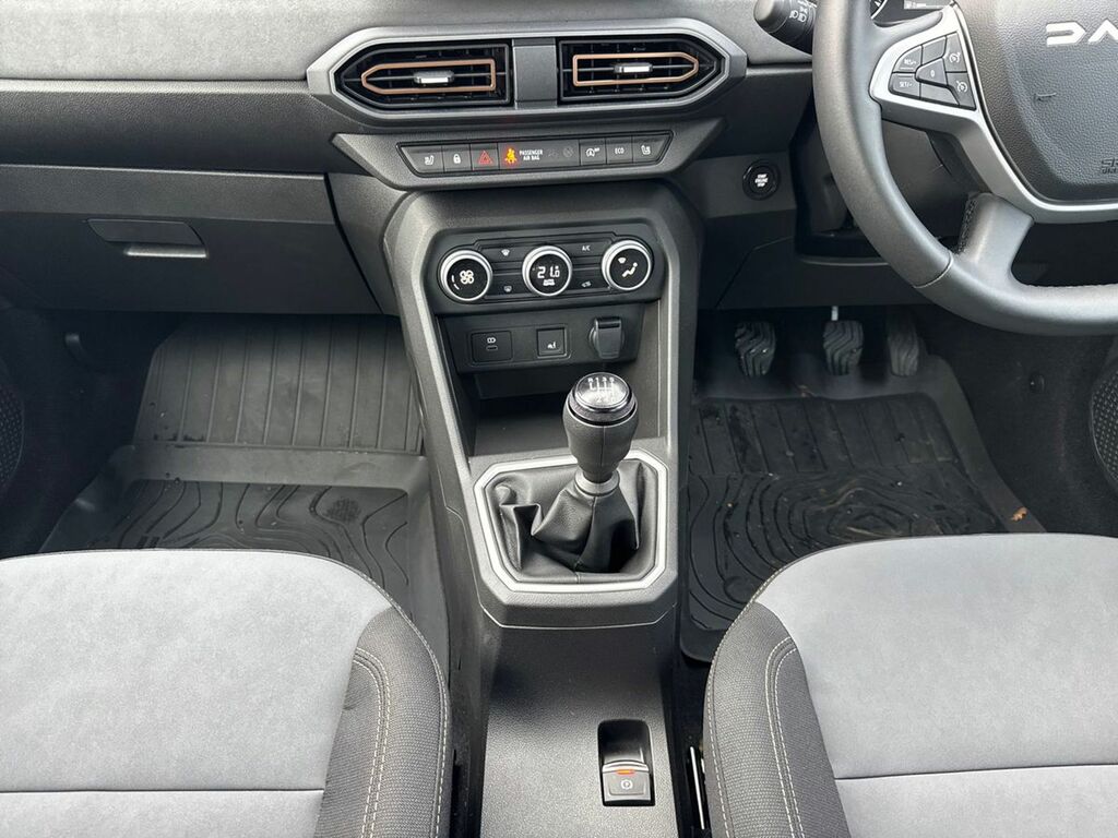 Dacia Sandero Stepway Dacia Sandero Stepway 1.0 Tce Extreme Green #38