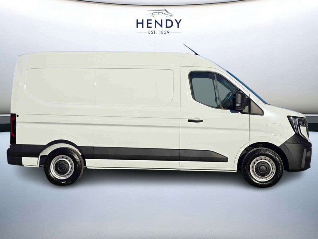 Renault Master Mm35 104Kw 87Kwh Advance Medium Roof Van White #2