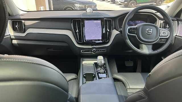 Volvo XC60 Pro B4 White #6