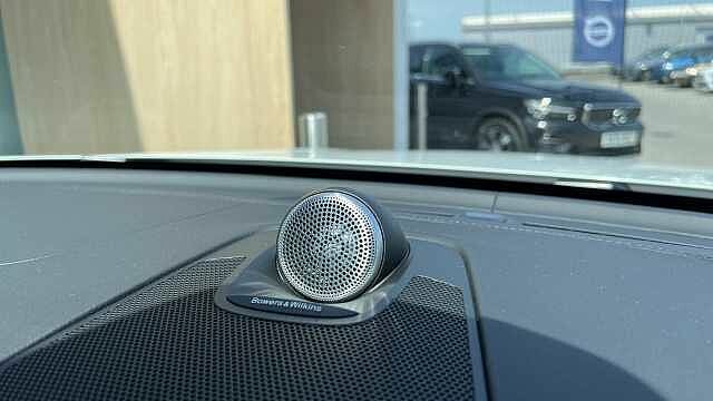 Volvo XC60 2L Inscription Expression White #27