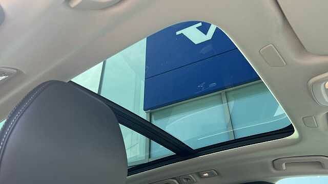 Volvo XC60 2L Inscription Expression White #14