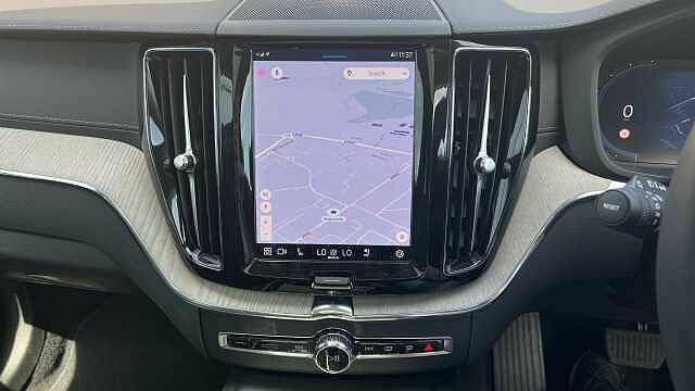 Volvo XC60 2L Inscription Expression White #13