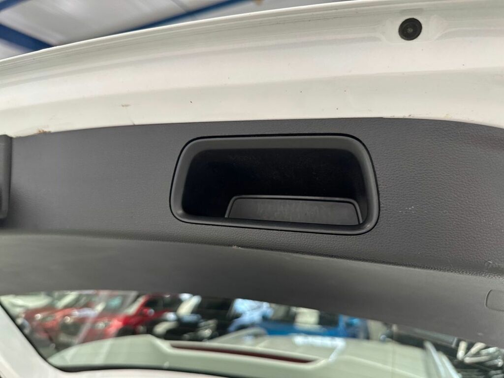 MG MG5 61.1Kwh Excite Long Range Estate Black #18