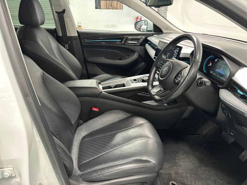 MG MG5 61.1Kwh Excite Long Range Estate Black #22
