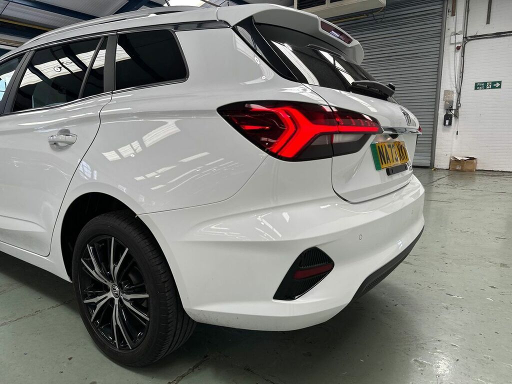 MG MG5 61.1Kwh Excite Long Range Estate Black #15