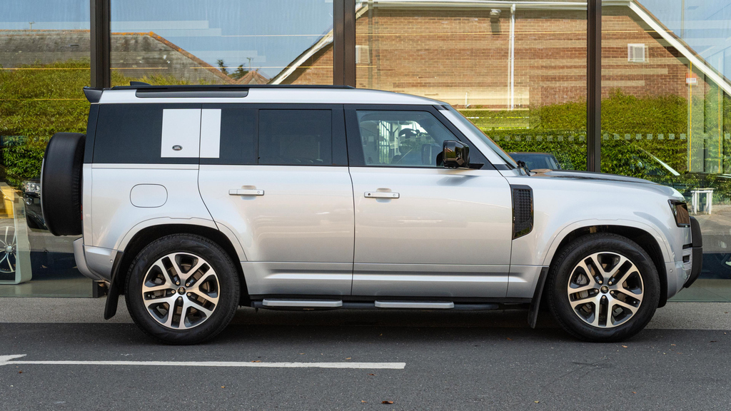 Land Rover Defender 110 3.0 P400 Xs Edition 110 Silver #5
