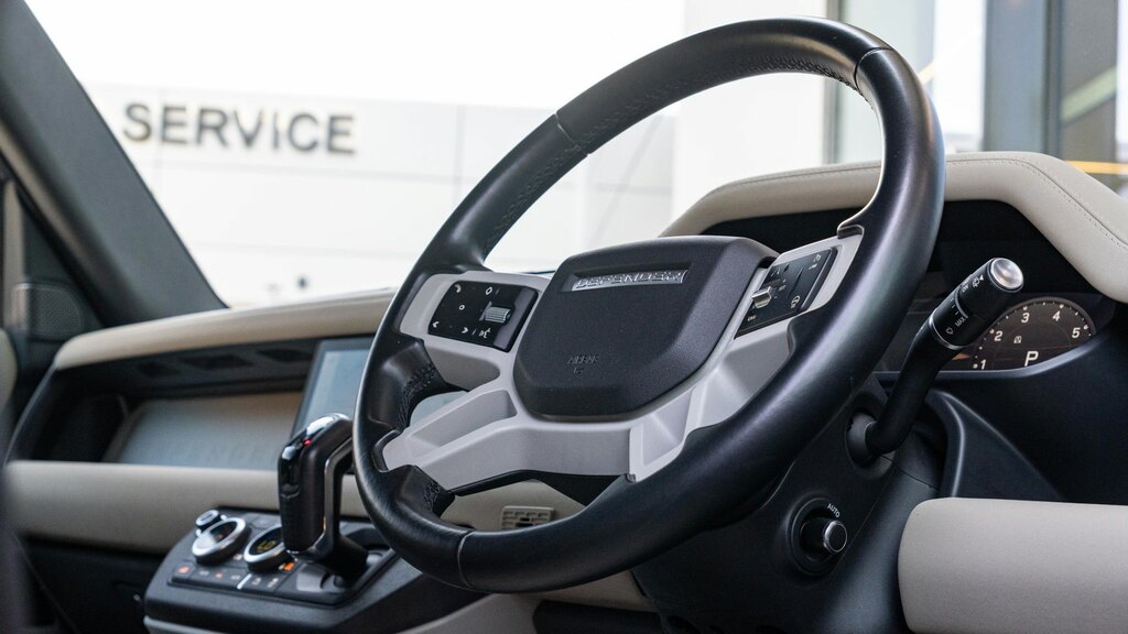 Land Rover Defender 110 110 3.0 D250 X-dynamic S Black #67
