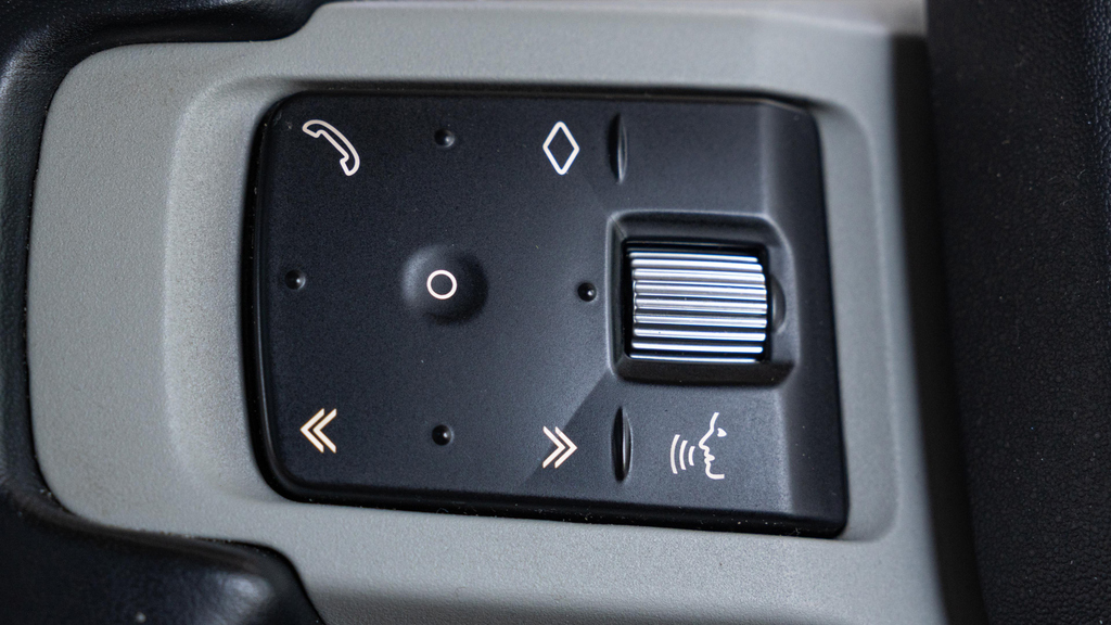 Land Rover Defender 110 110 3.0 D250 X-dynamic S Black #39