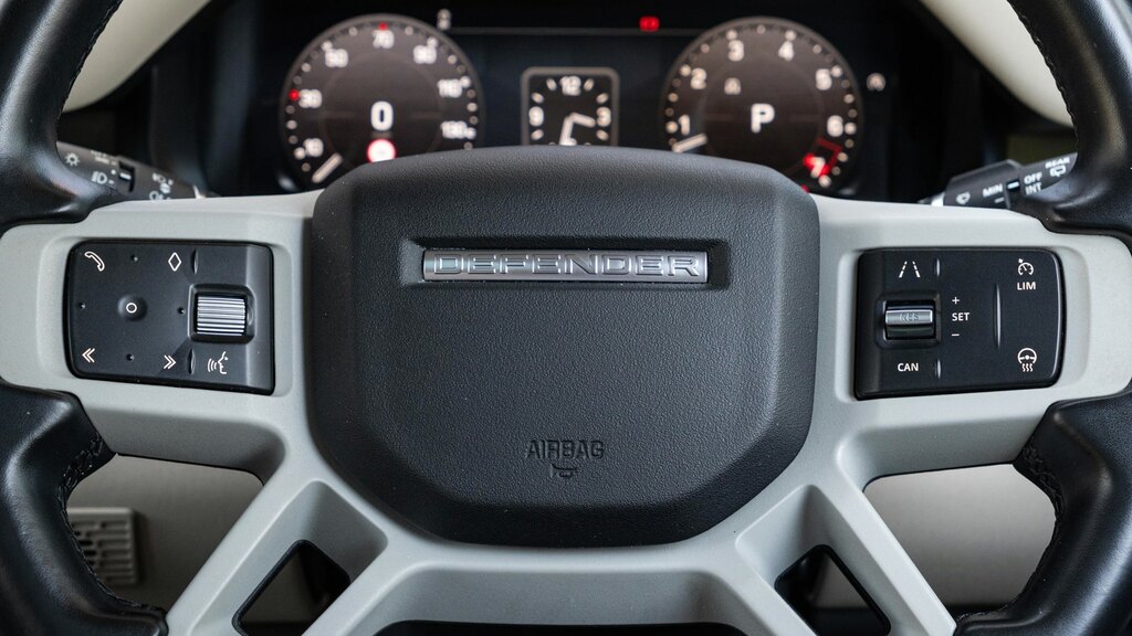 Land Rover Defender 110 110 3.0 D250 X-dynamic S Black #37