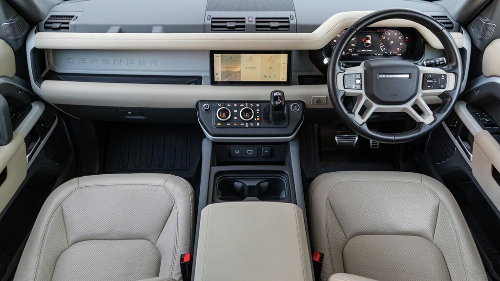 Land Rover Defender 110 110 3.0 D250 X-dynamic S Black #9