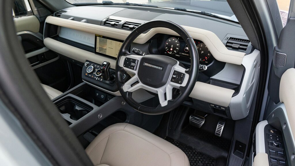 Land Rover Defender 110 110 3.0 D250 X-dynamic S Black #66
