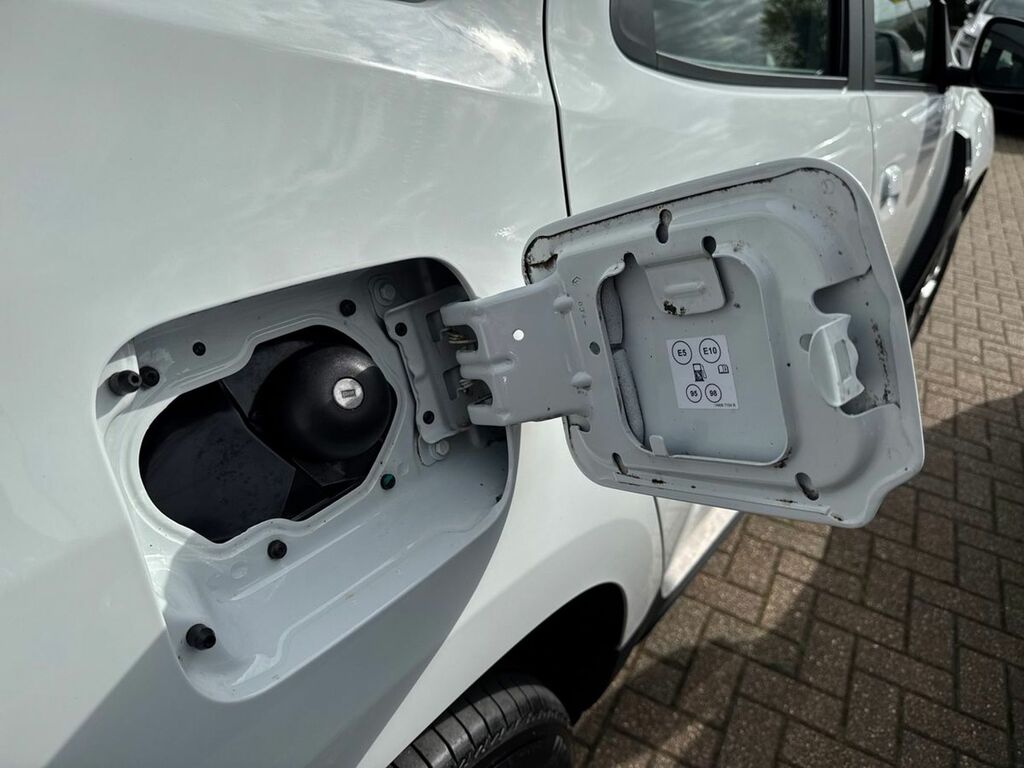 Dacia Duster 1.3 Tce Extreme Se Suv Edc Euro 6 Ss Grey #16