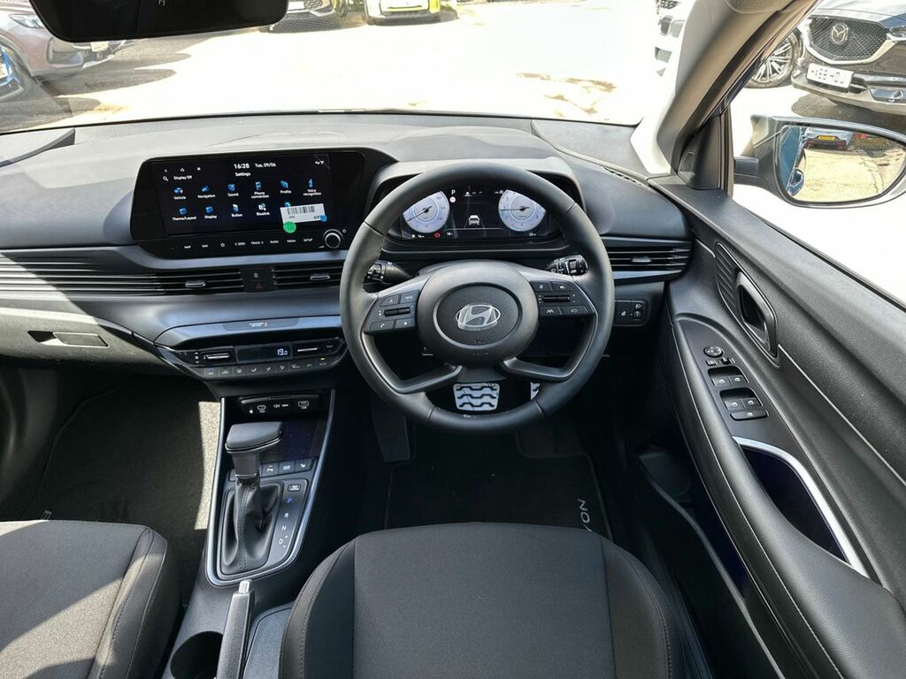 Hyundai Bayon 1.0 Tgdi 90 Tech Line Dct White #32