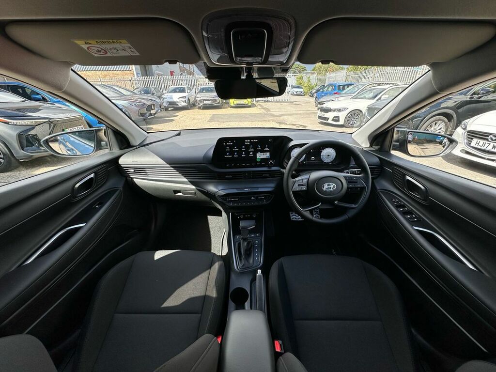 Hyundai Bayon 1.0 Tgdi 90 Tech Line Dct White #29