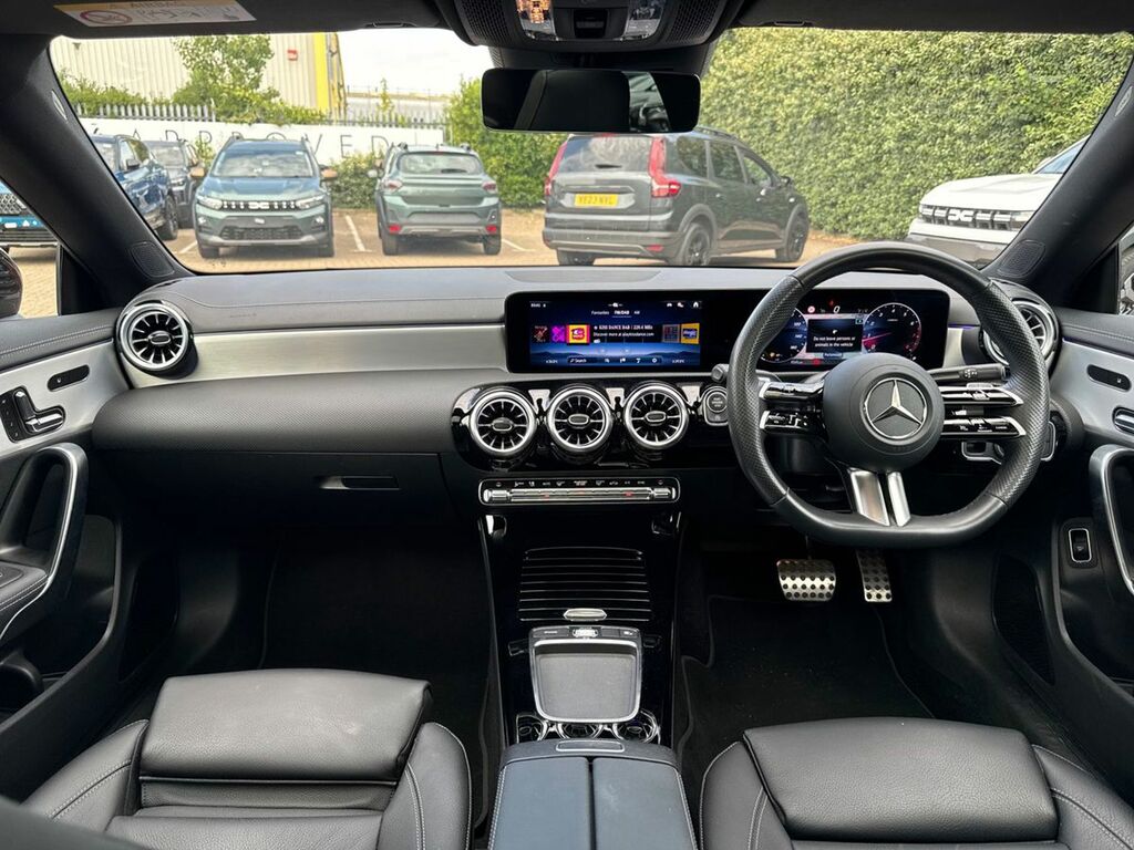 Mercedes-Benz CLA Class Cla 180 Amg Line Premium Plus White #29