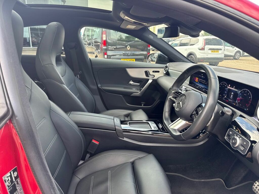 Mercedes-Benz CLA Class Cla 180 Amg Line Premium Plus White #22