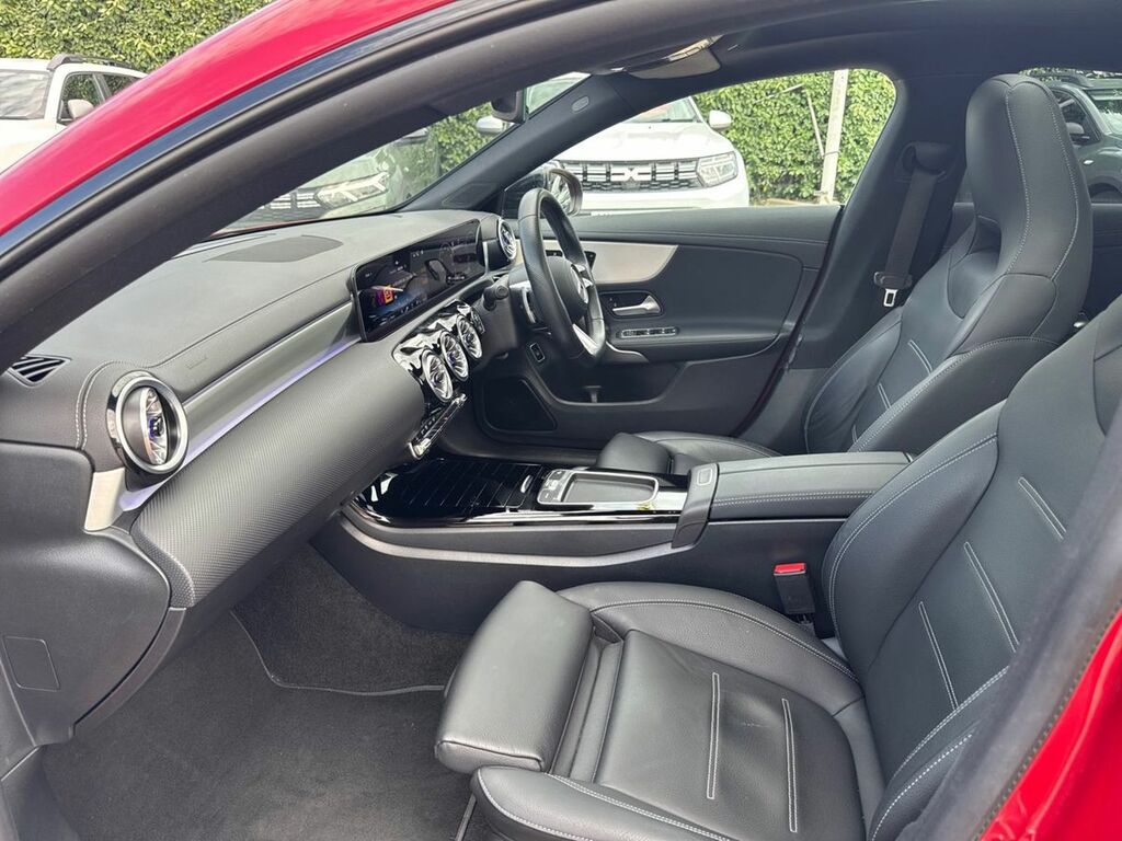 Mercedes-Benz CLA Class Cla 180 Amg Line Premium Plus White #26