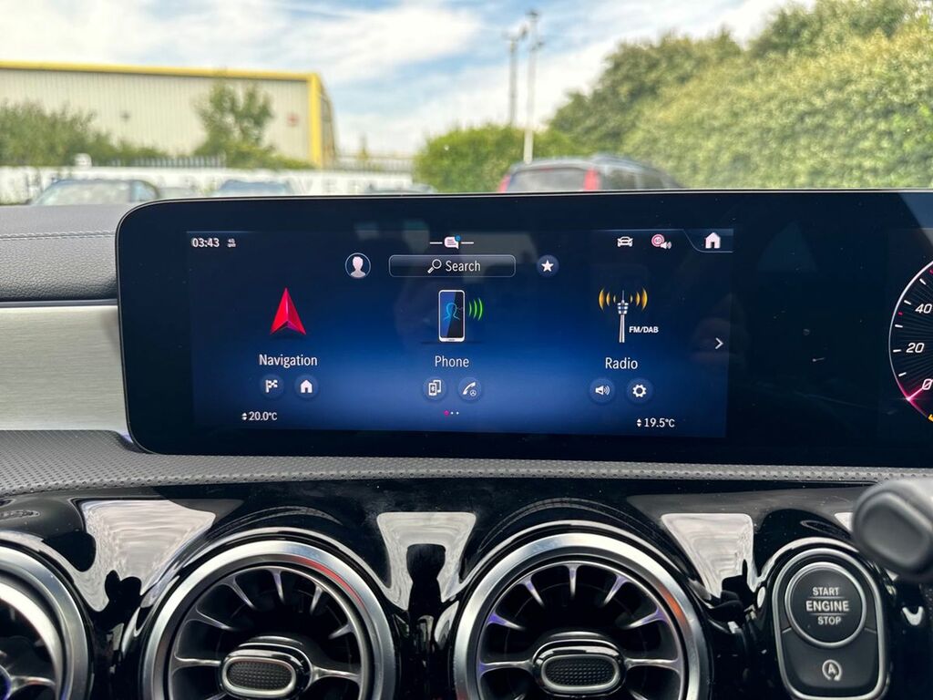 Mercedes-Benz CLA Class Cla 180 Amg Line Premium Plus White #37