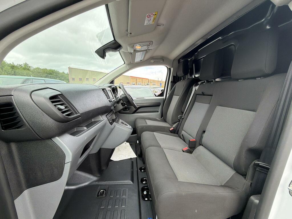 Peugeot E-Expert E 1200 75Kwh Professional Standard Panel Van  #5