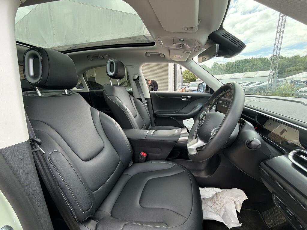 Smart #1 66Kwh Launch Edition White #6