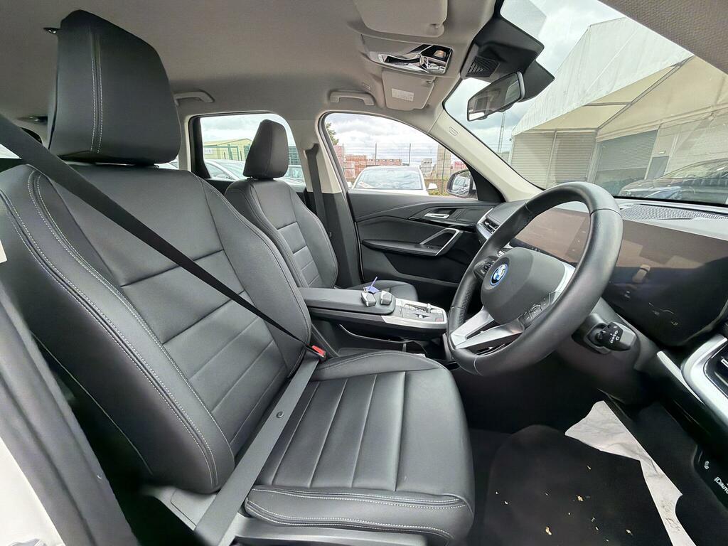 BMW iX1 #6