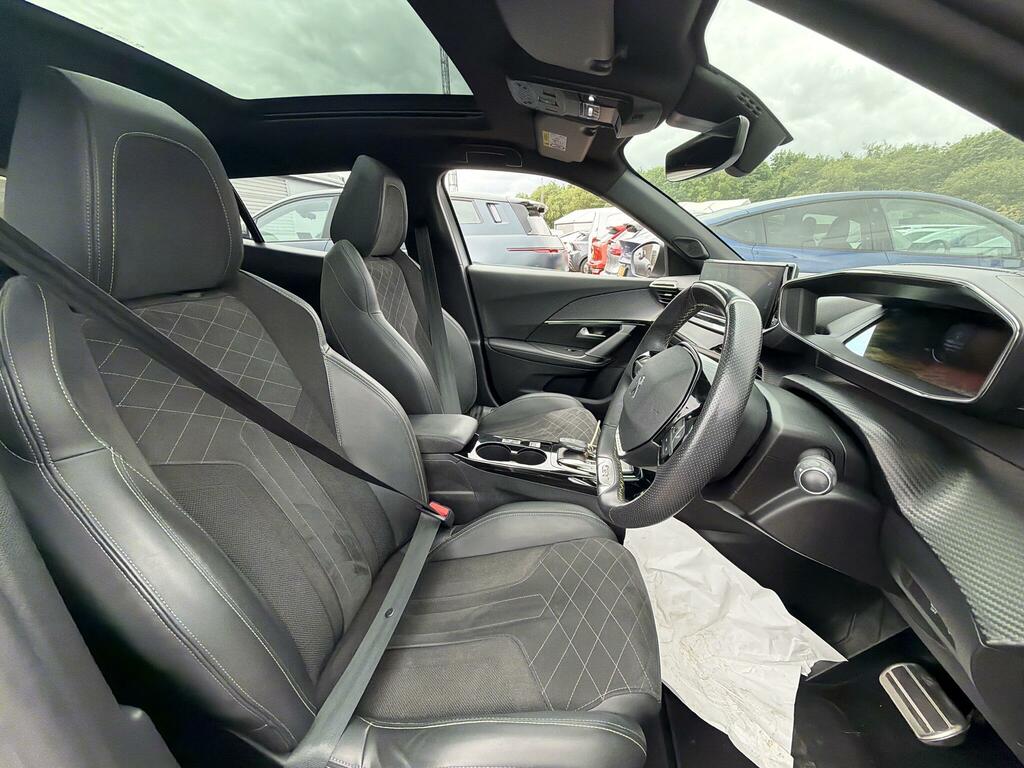 Peugeot e-2008 100Kw Gt 50Kwh Orange #7