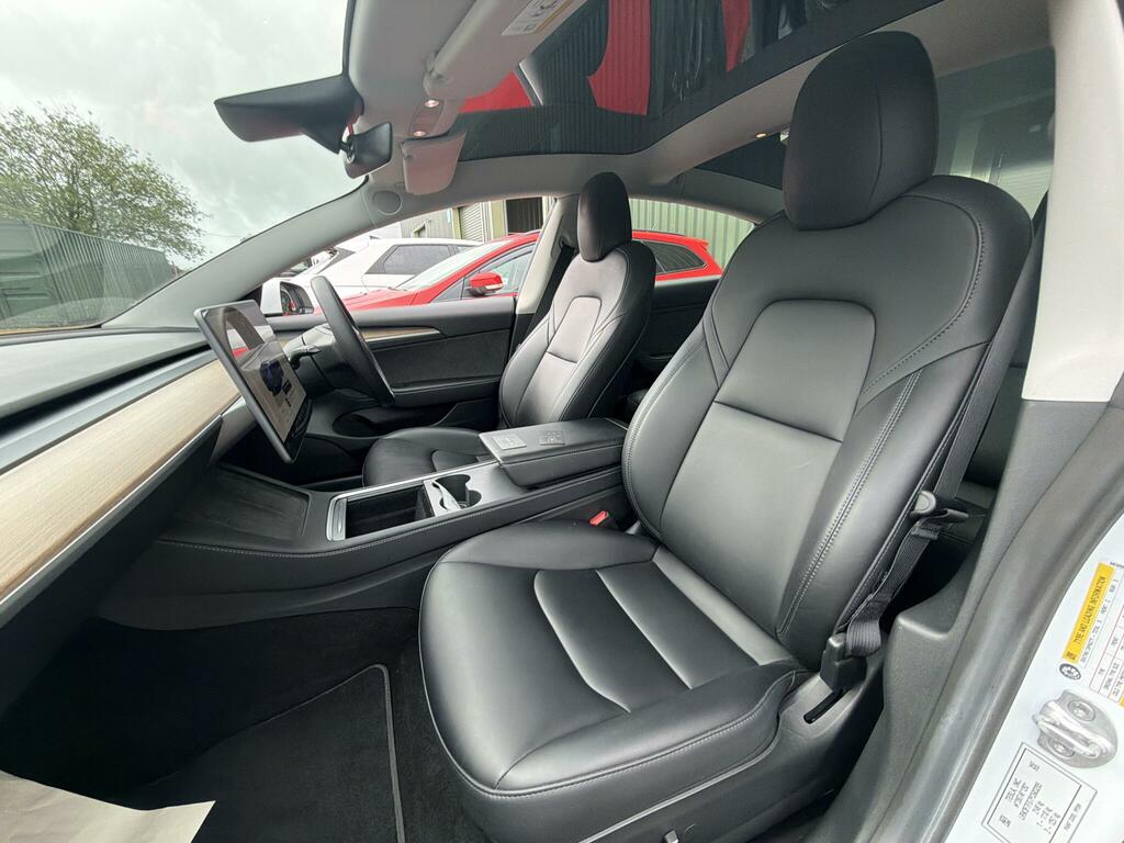 Tesla Model 3 Auto Rwd 4dr  #5