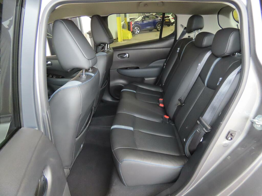 Nissan Leaf 110Kw Tekna 40Kwh Grey #10