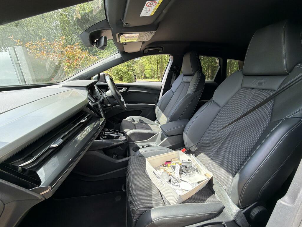 Audi Q4 E Tron #6