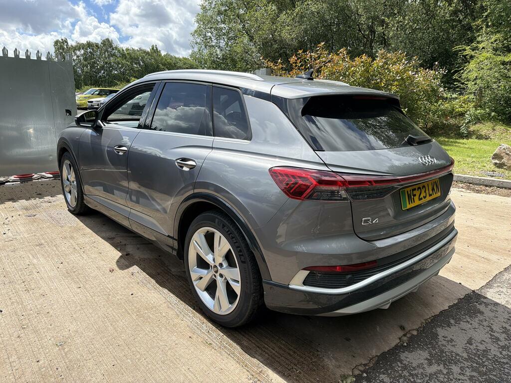 Audi Q4 E Tron #4