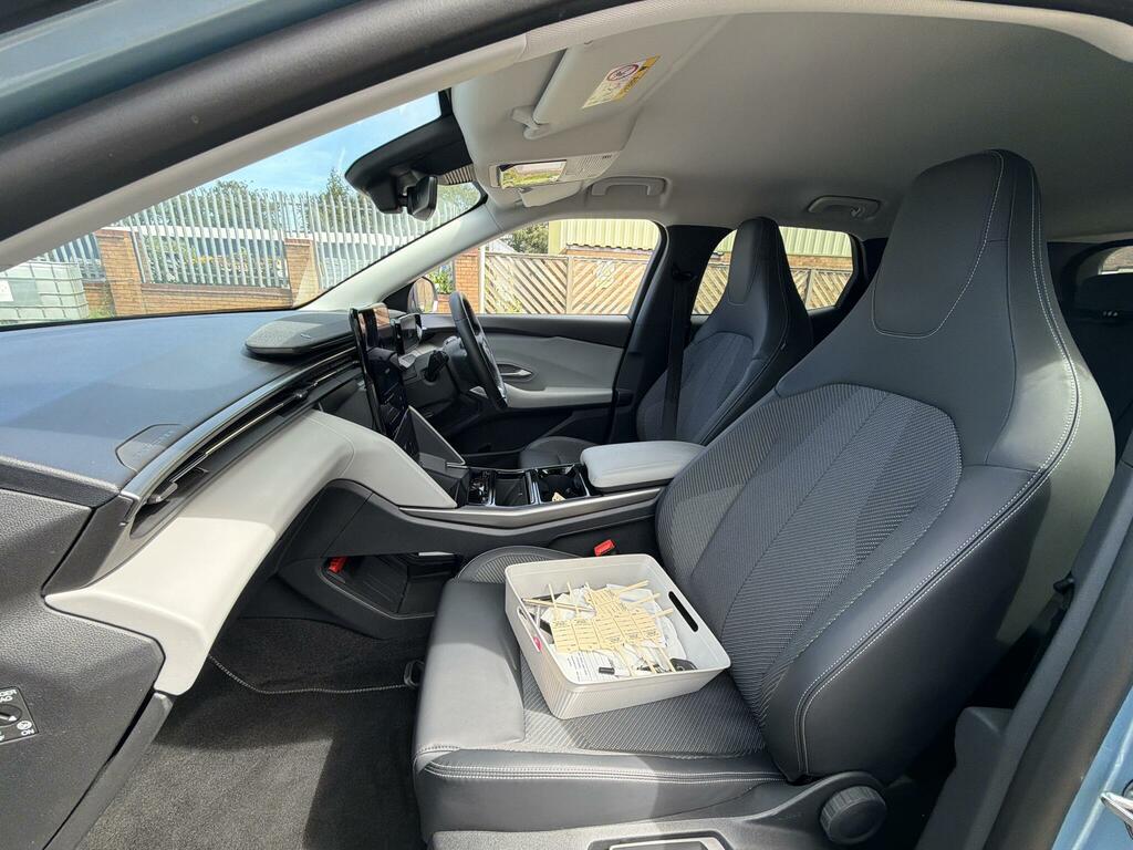 Ford Explorer Extended Range 77Kwh Select #5
