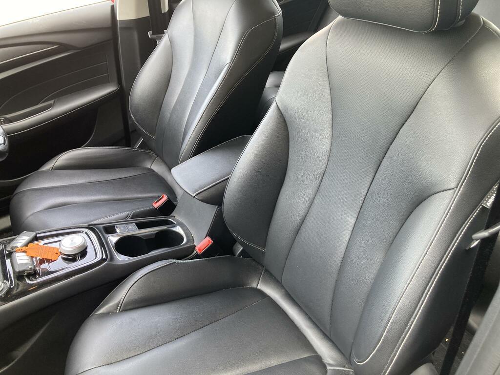 MG MG5 61.1Kwh Exclusive Long Range Red #5