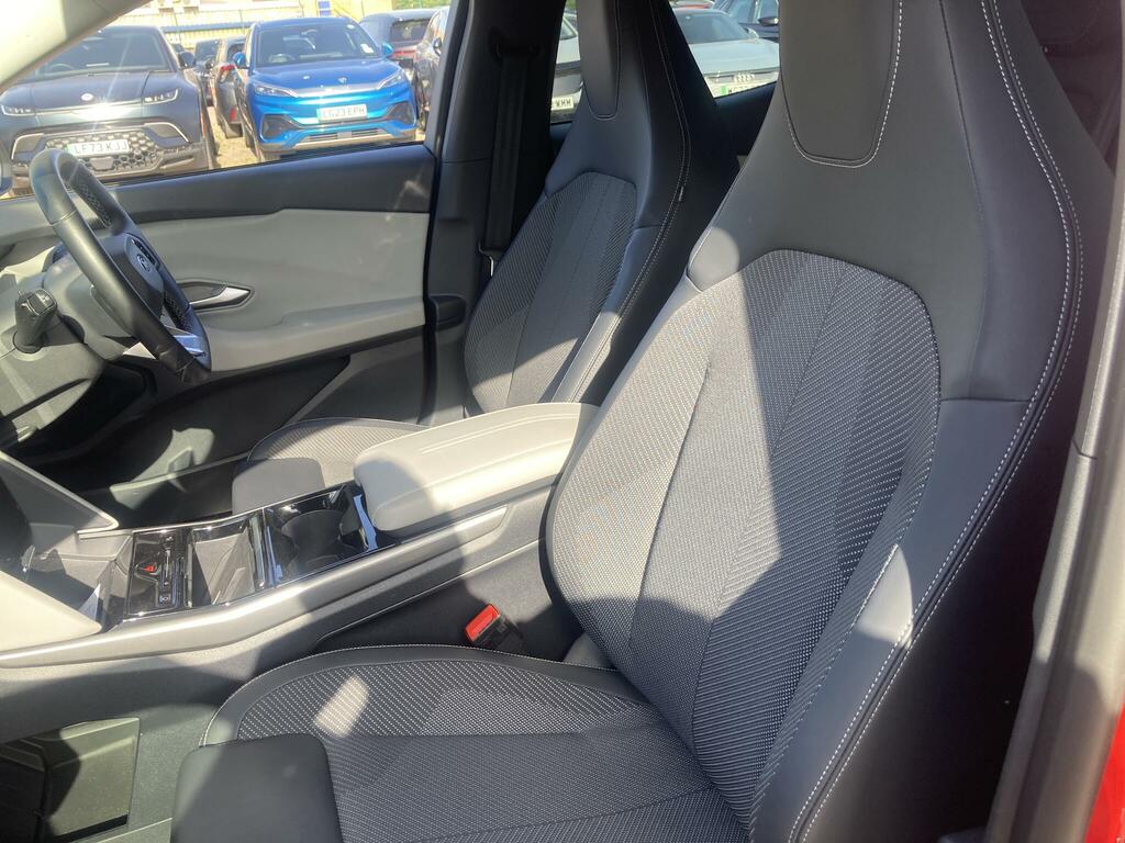 Ford Explorer Extended Range 77Kwh Select  #5