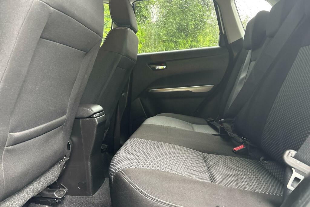 Suzuki Vitara Vitara 1.5 Sz-t Ags Euro 6 Ss 2222 Su SA22UGV White #6