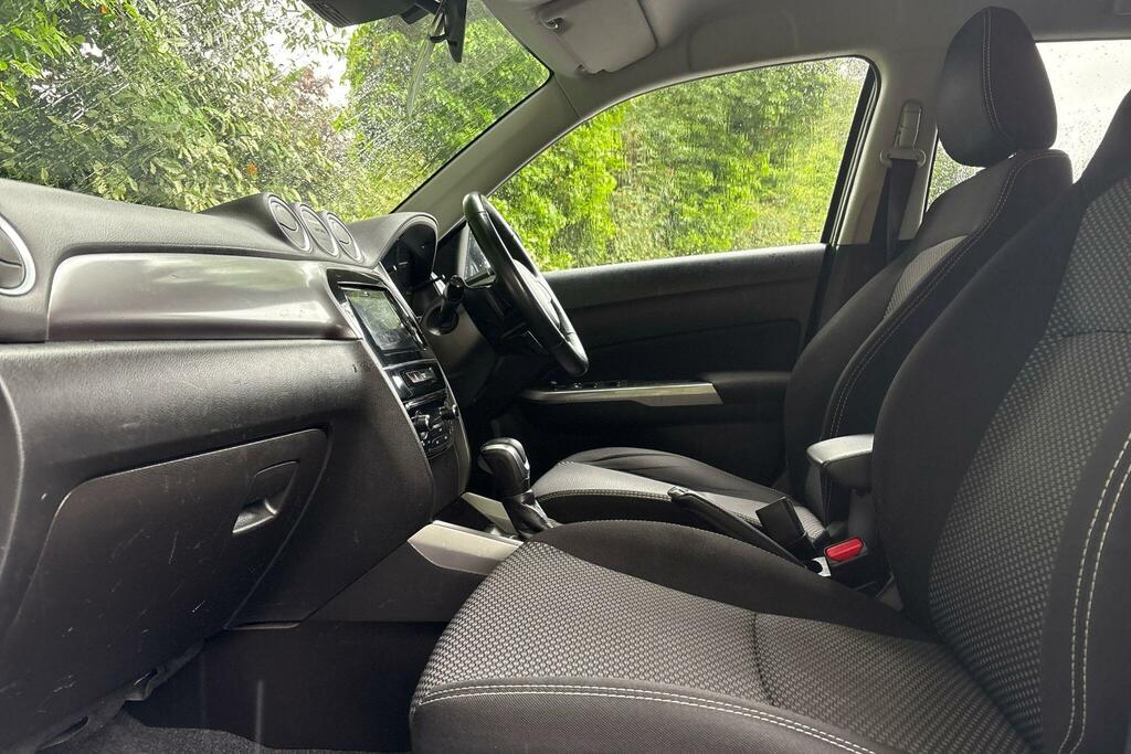 Suzuki Vitara Vitara 1.5 Sz-t Ags Euro 6 Ss 2222 Su SA22UGV White #3