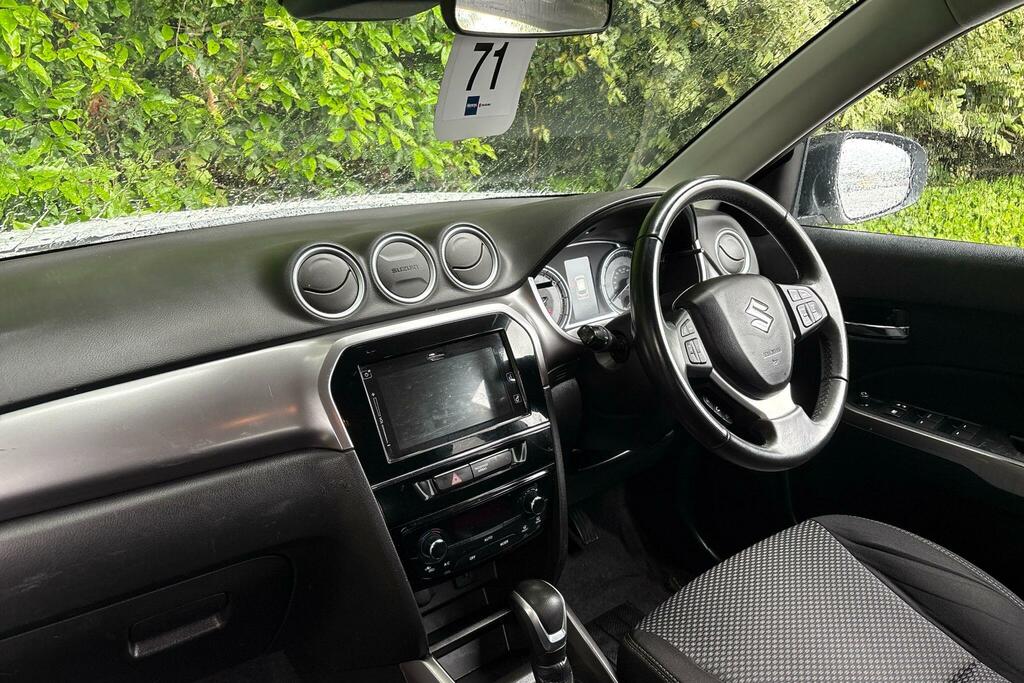 Suzuki Vitara Vitara 1.5 Sz-t Ags Euro 6 Ss 2222 Su SA22UGV White #4