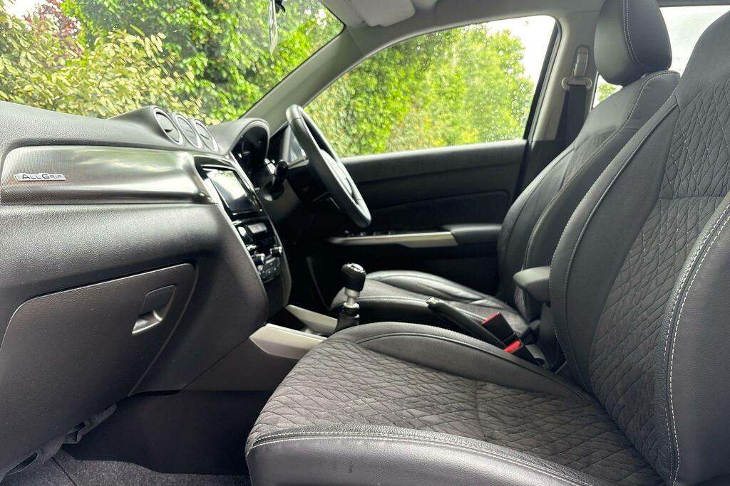 Suzuki Vitara Vitara 1.4 Boosterjet Mhev Sz5 Allgrip Euro 6 Ss SB23CWF Silver #3