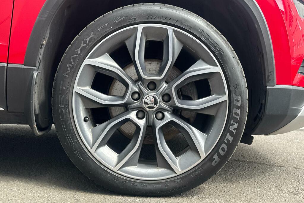 Skoda Karoq Karoq 2.0 Tdi Scout 4X4 1919 Koda Red #5